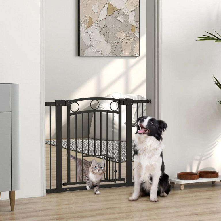 Bezpečnostní uzamykatelná branka do dveří | černá