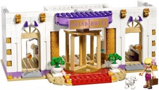LEGO Friends 41101 Hotel Grand v městečku Heartlake č.3