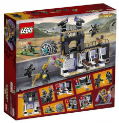 LEGO Super Heroes 76103 Corvus Glaive útočí č.2