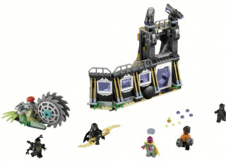 LEGO Super Heroes 76103 Corvus Glaive útočí č.3