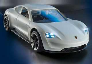 Playmobil 70078 Porsche Mission E Rexe Dashera č.3