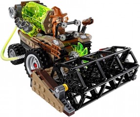 LEGO Super Heroes 76054 Batman: Scarecrow Sklizeň strachu č.3